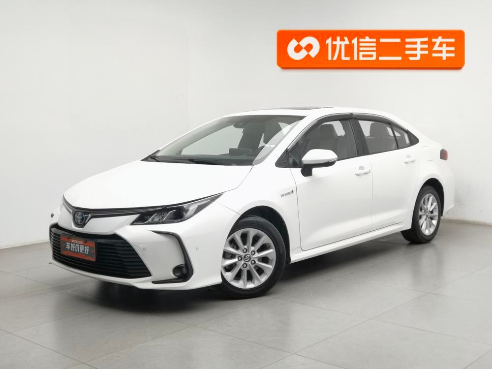 Toyota Corolla 2021 — фото автомобиля 1