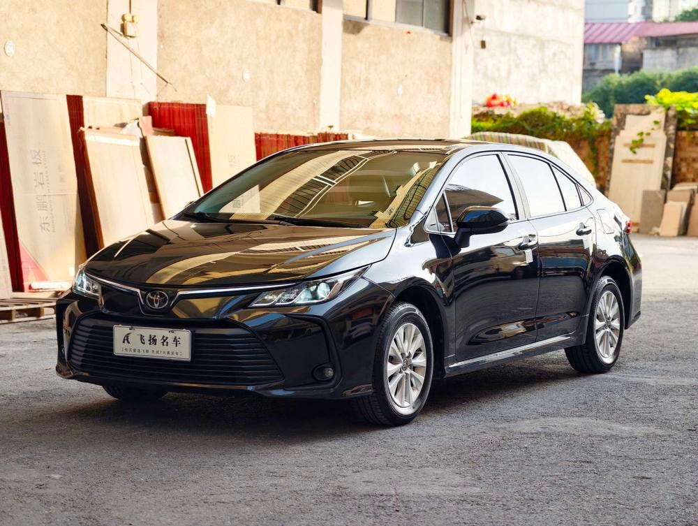 Toyota Corolla 2021 — фото автомобиля 1