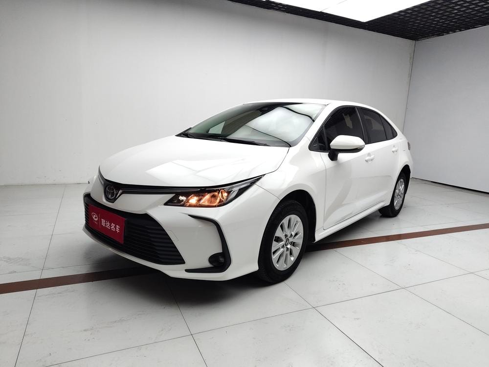 Toyota Corolla 2021 — фото автомобиля