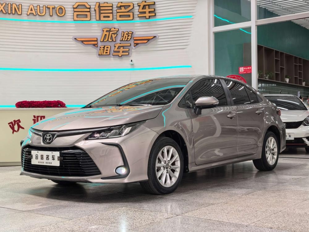 Toyota Corolla 2021 — фото автомобиля 1