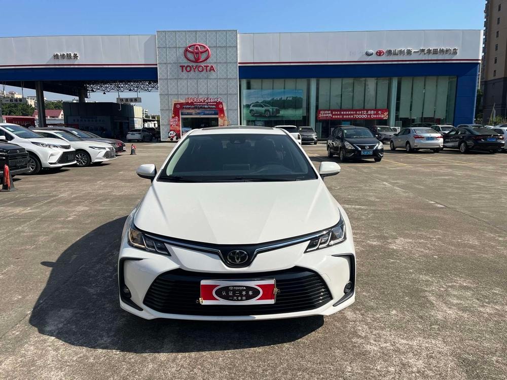 Toyota Corolla 2021 — фото автомобиля 1