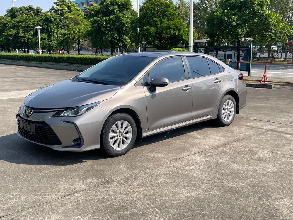 Toyota Corolla 2019 — фото автомобиля 1