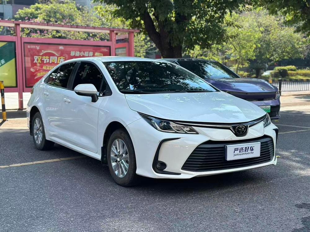 Toyota Corolla 2021 — фото автомобиля 1