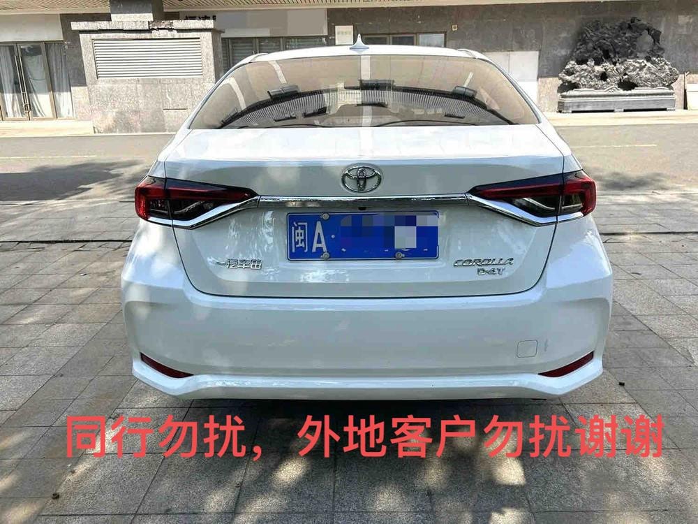 Toyota Corolla 2024 — фото автомобиля 1