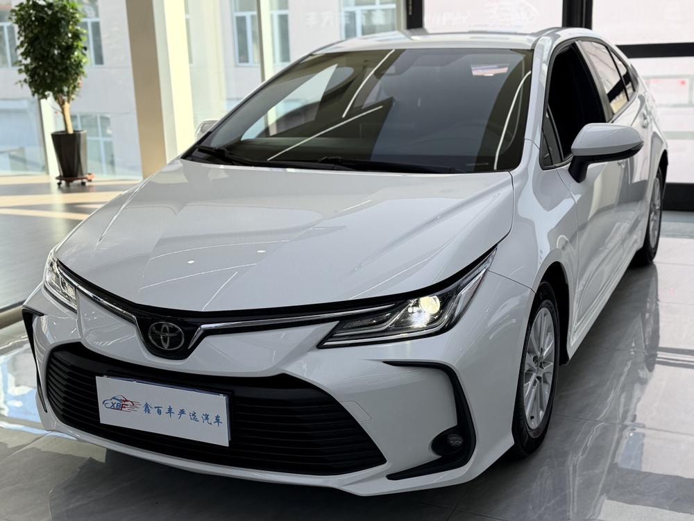 Toyota Corolla 2021 — фото автомобиля
