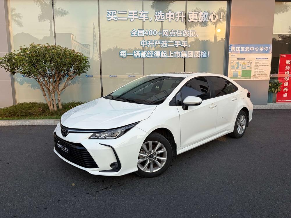 Toyota Corolla 2023 — фото автомобиля