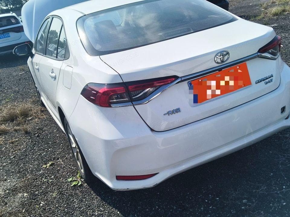 Toyota Corolla 2021 — фото автомобиля