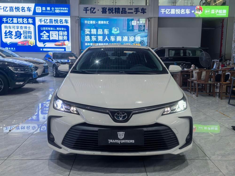 Toyota Corolla 2022 — фото автомобиля