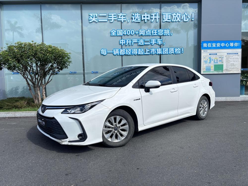 Toyota Corolla 2023 — фото автомобиля