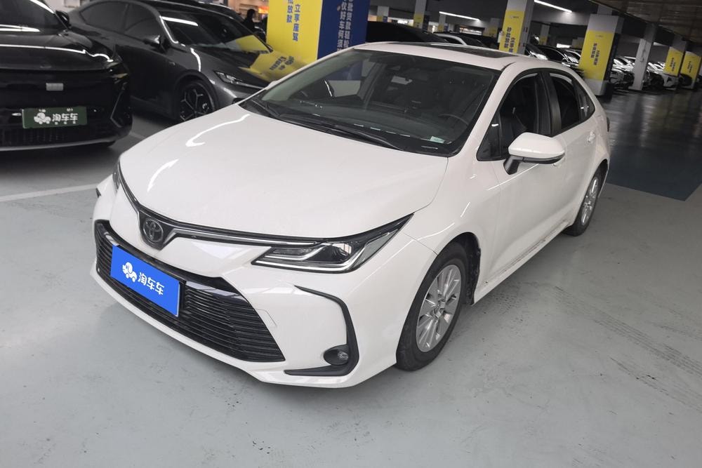 Toyota Corolla 2021 — фото автомобиля