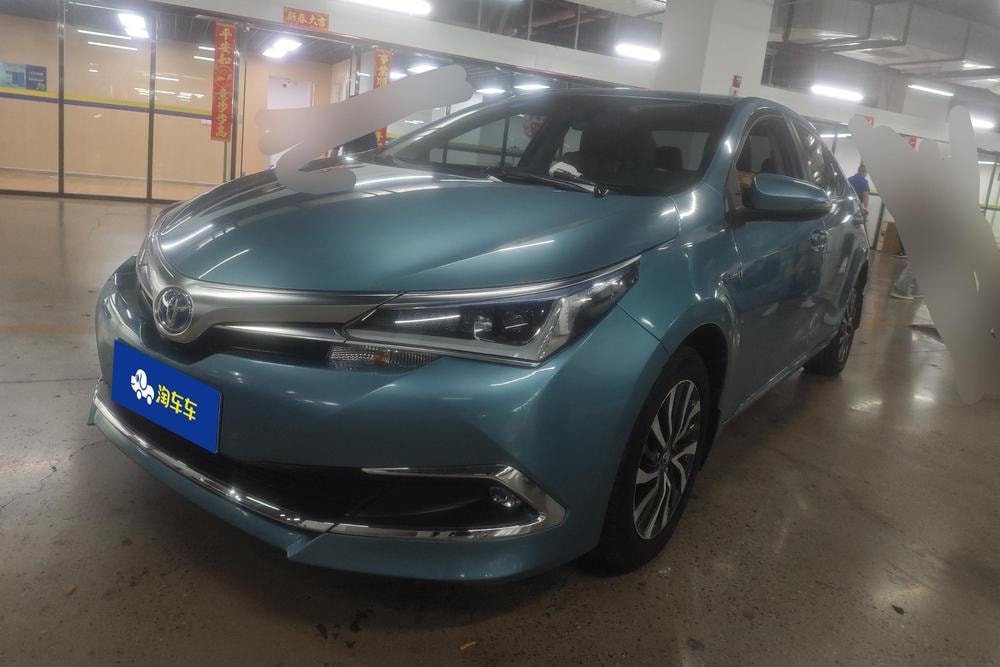 Toyota Corolla 2017 — фото автомобиля