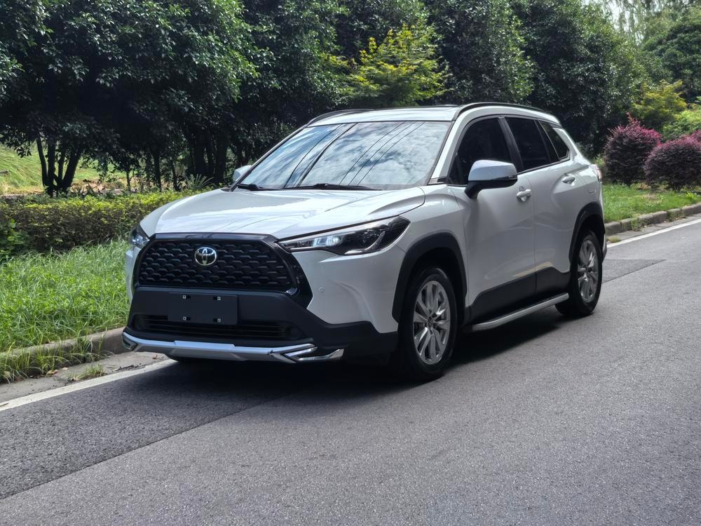 Toyota Corolla Cross 2023 — фото автомобиля