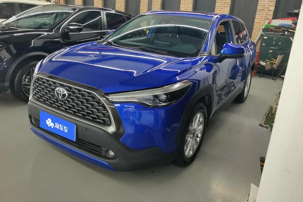 Toyota Corolla Cross 2022 — фото автомобиля