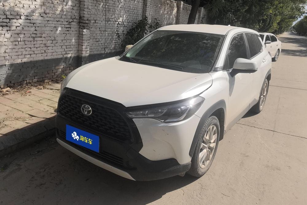 Toyota Corolla Cross 2023 — фото автомобиля 1