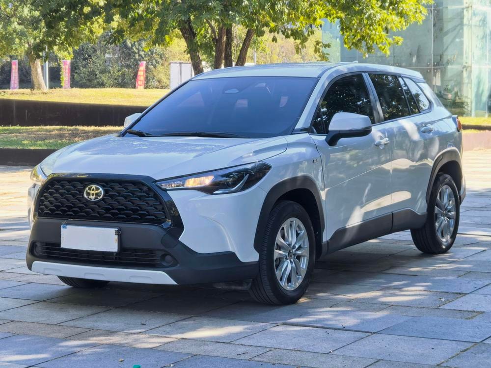 Toyota Corolla Cross 2024 — фото автомобиля 1
