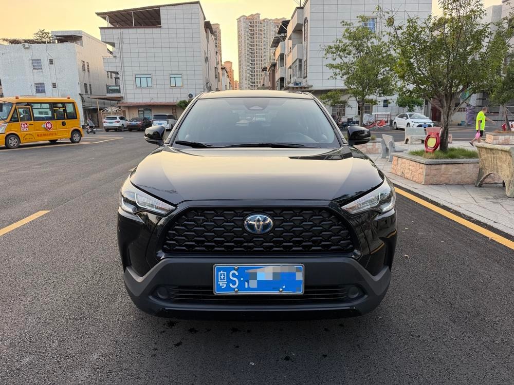 Toyota Corolla Cross 2024 — фото автомобиля 1