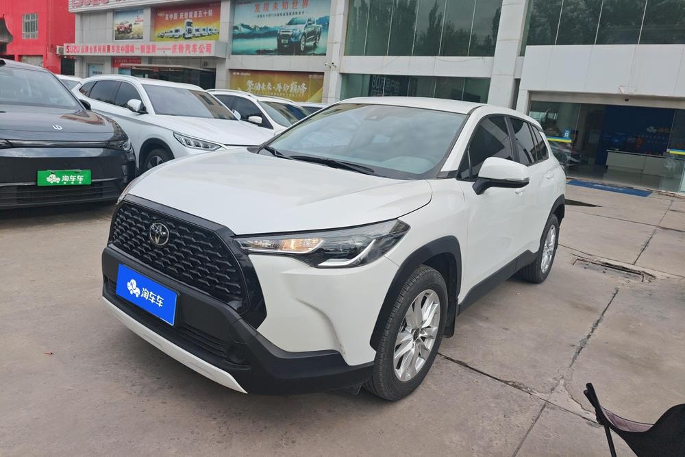 Toyota Corolla Cross 2022 — фото автомобиля