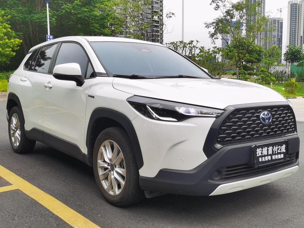 Toyota Corolla Cross 2023 — фото автомобиля 1