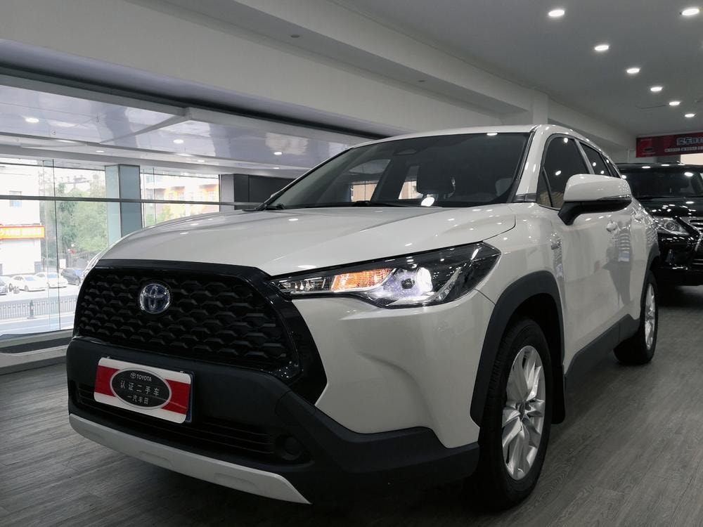 Toyota Corolla Cross 2023 — фото автомобиля 1