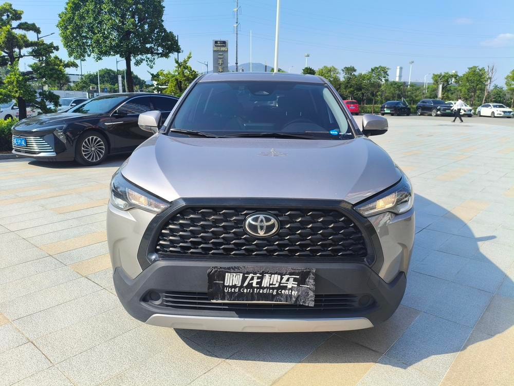 Toyota Corolla Cross 2023 — фото автомобиля