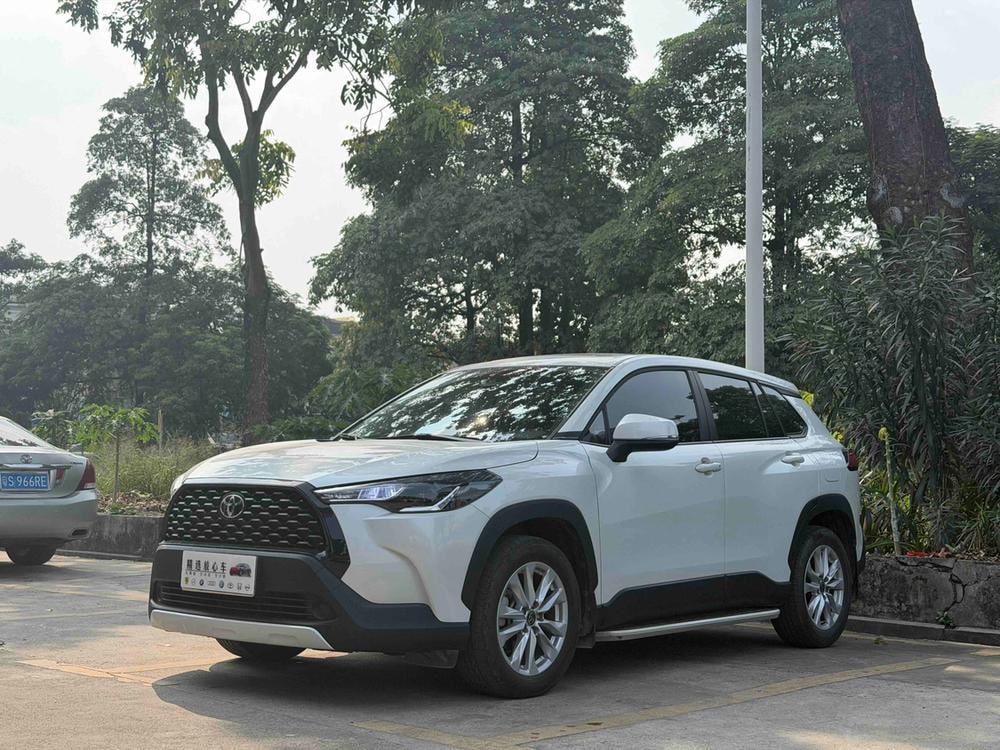 Toyota Corolla Cross 2024 — фото автомобиля