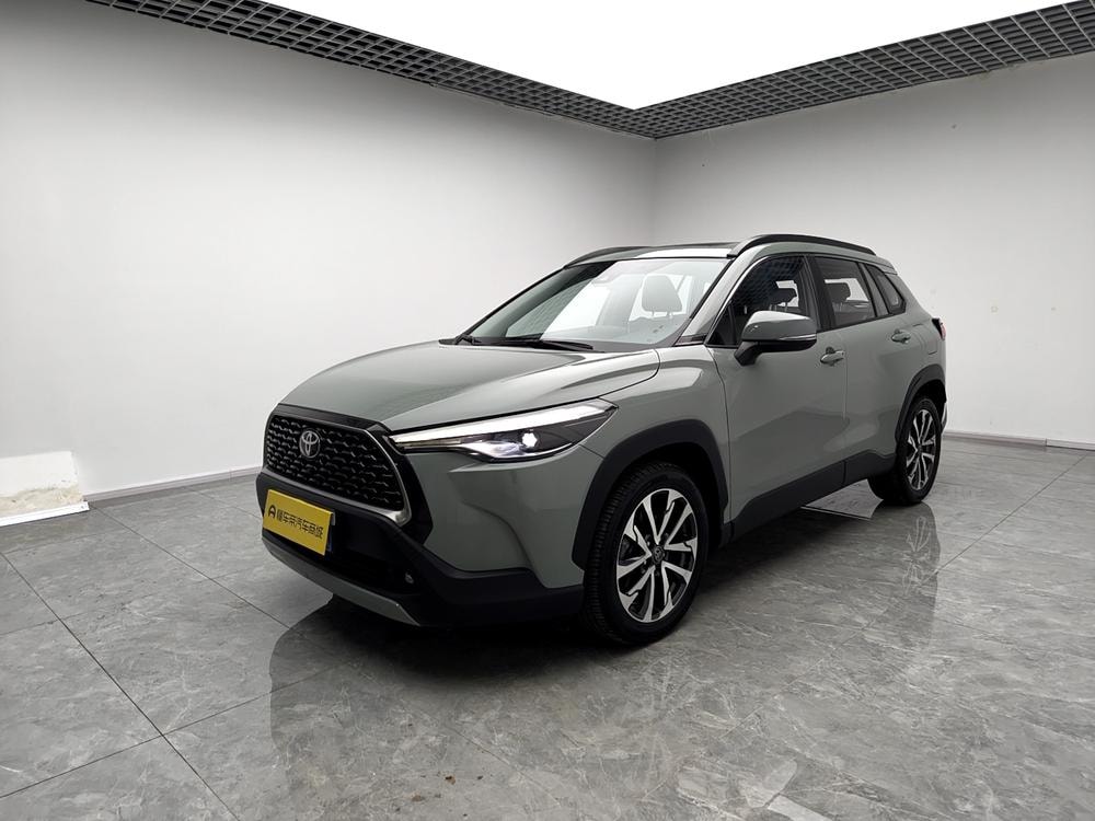 Toyota Corolla Cross 2022 — фото автомобиля