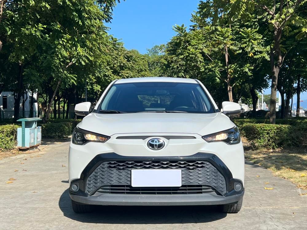 Toyota Frontlander 2023 — фото автомобиля