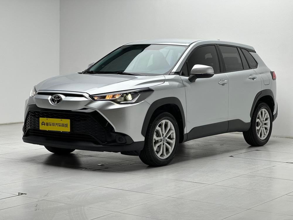 Toyota Frontlander 2023 — фото автомобиля