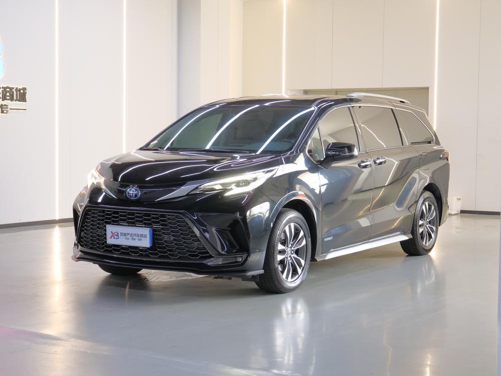 Toyota Granvia 2023 — фото автомобиля