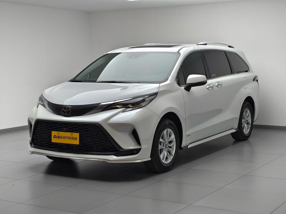 Toyota Granvia 2024 — фото автомобиля