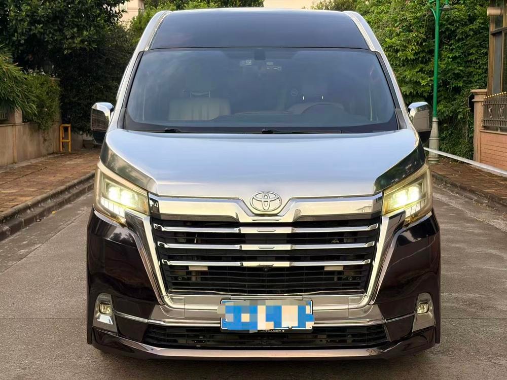 Toyota Granvia (Overseas) 2020 — фото автомобиля