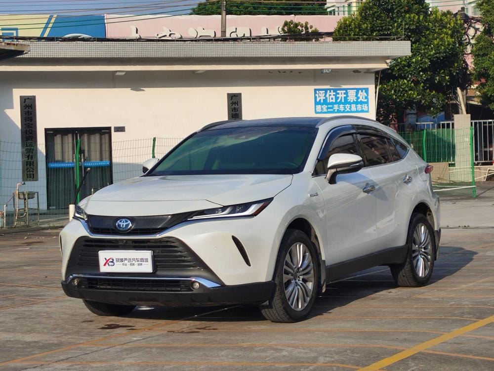Toyota Harrier 2023 — фото автомобиля 1