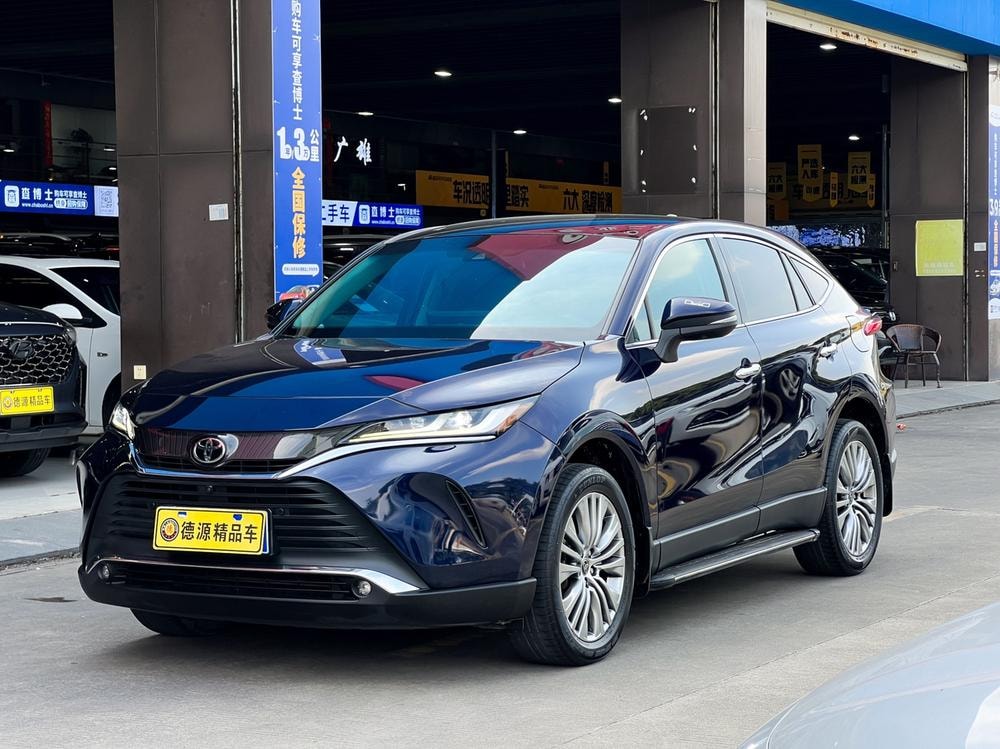 Toyota Harrier 2022 — фото автомобиля