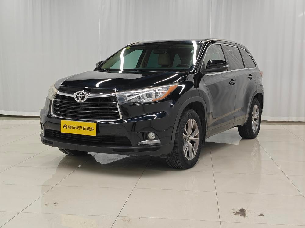 Toyota Highlander 2015 — фото автомобиля
