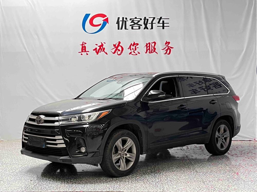 Toyota Highlander 2018 — фото автомобиля 1