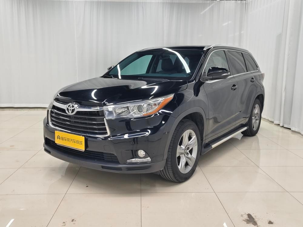 Toyota Highlander 2017 — фото автомобиля 1