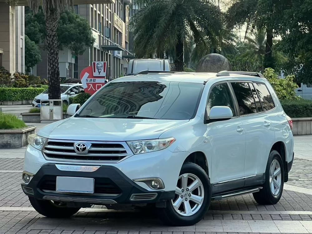 Toyota Highlander 2012 — фото автомобиля