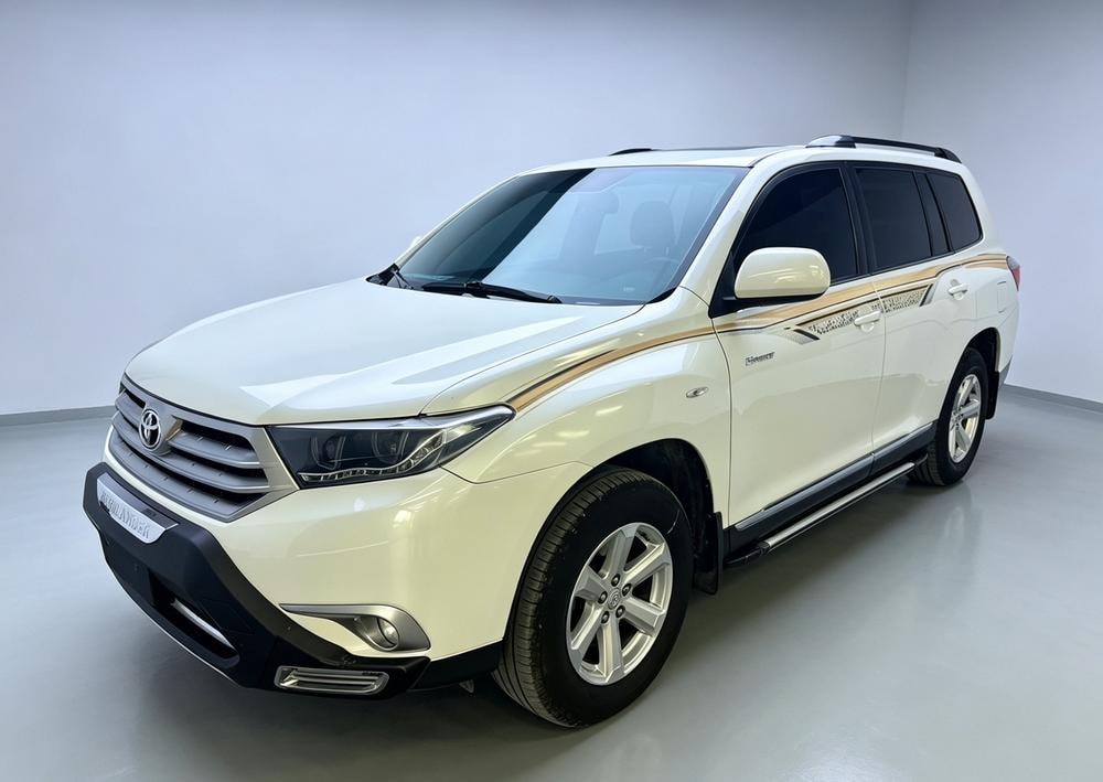 Toyota Highlander 2012 — фото автомобиля