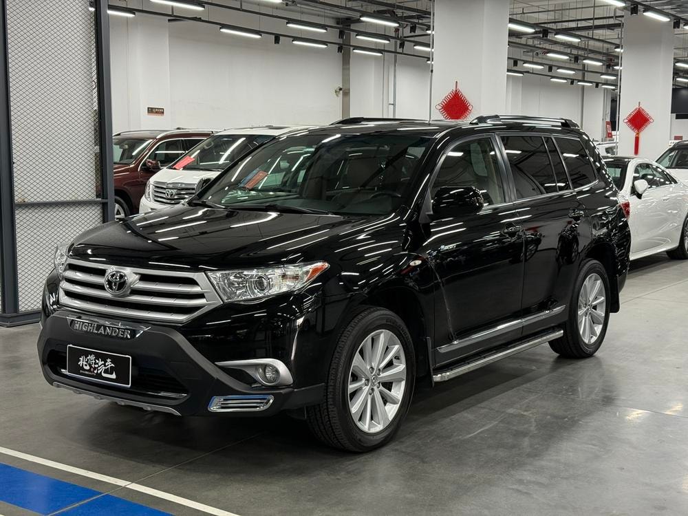 Toyota Highlander 2012 — фото автомобиля