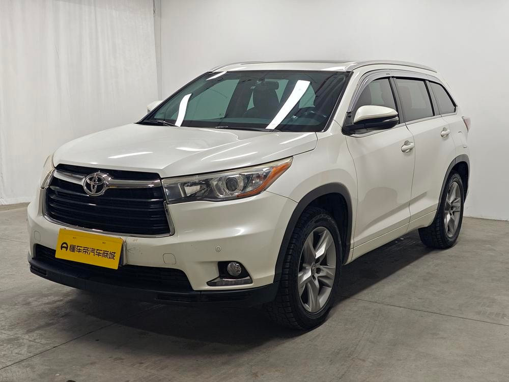 Toyota Highlander 2015 — фото автомобиля 1