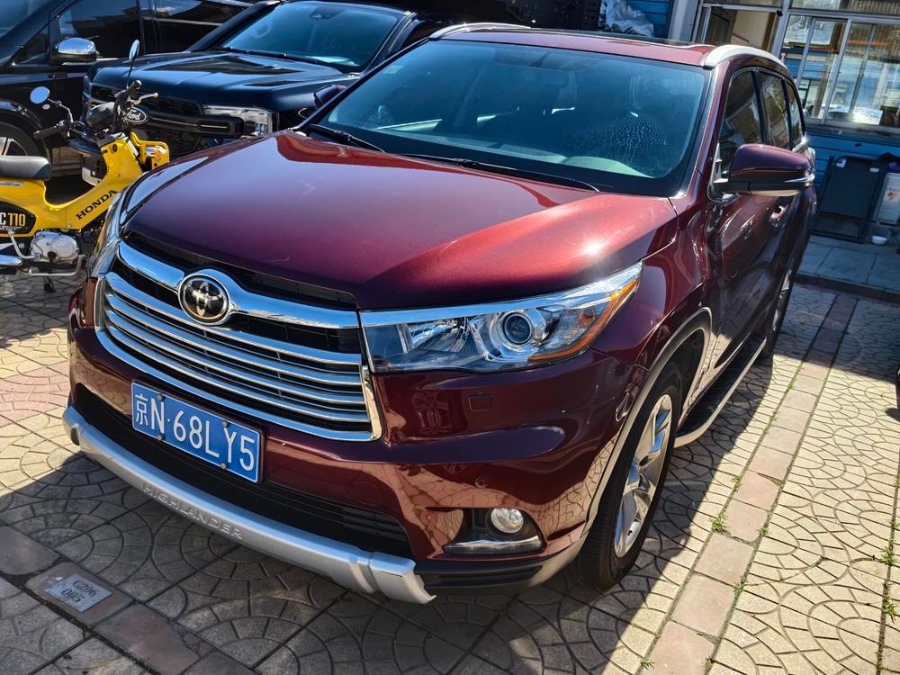 Toyota Highlander 2015 — фото автомобиля
