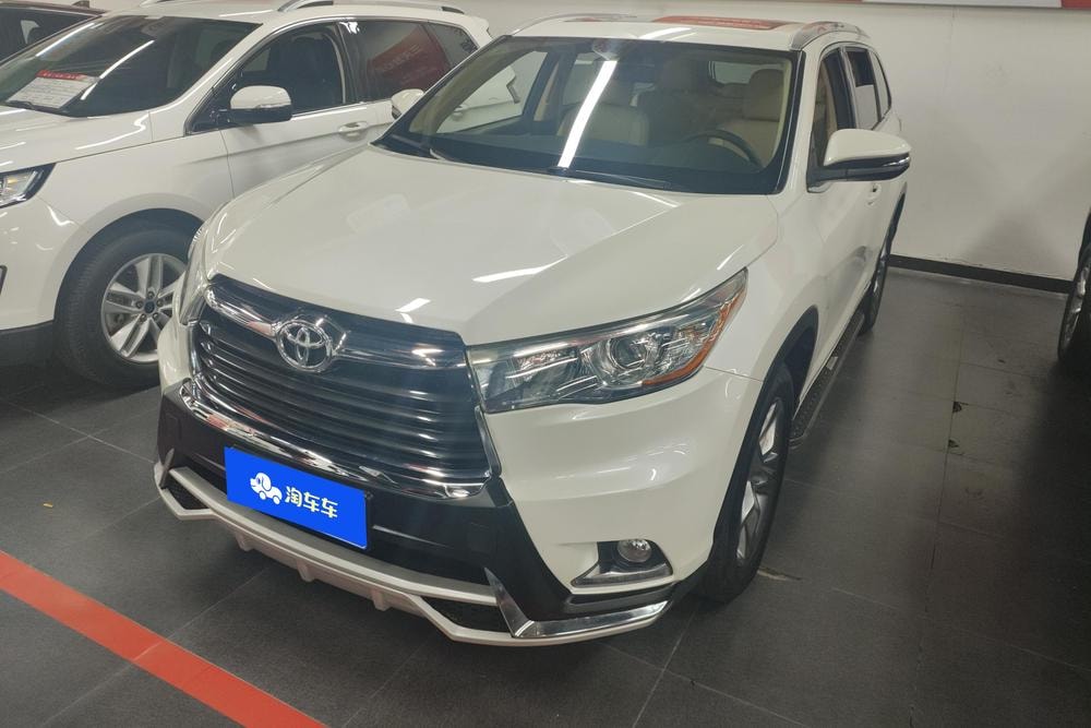 Toyota Highlander 2015 — фото автомобиля