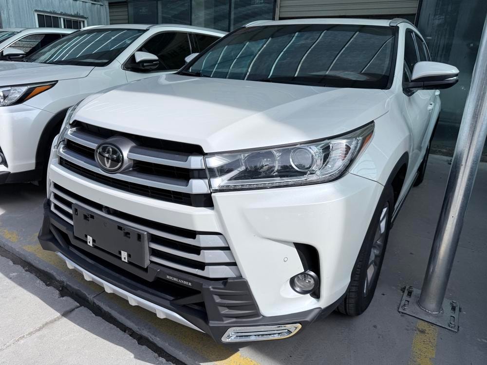 Toyota Highlander 2018 — фото автомобиля