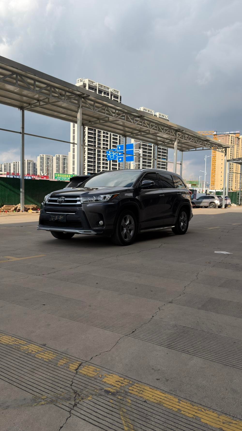 Toyota Highlander 2018 — фото автомобиля