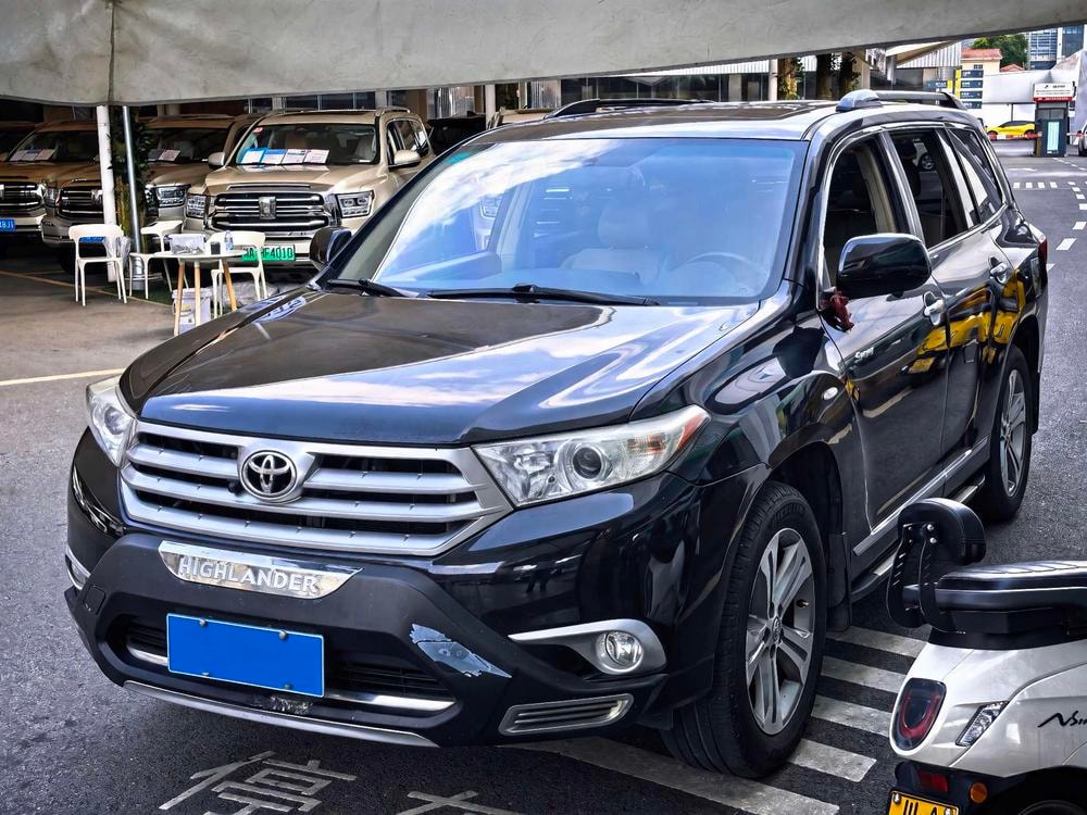Toyota Highlander 2012 — фото автомобиля