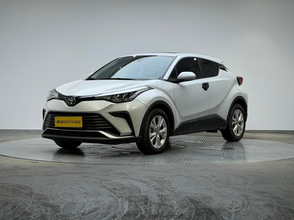 Toyota Izoa 2021 — фото автомобиля