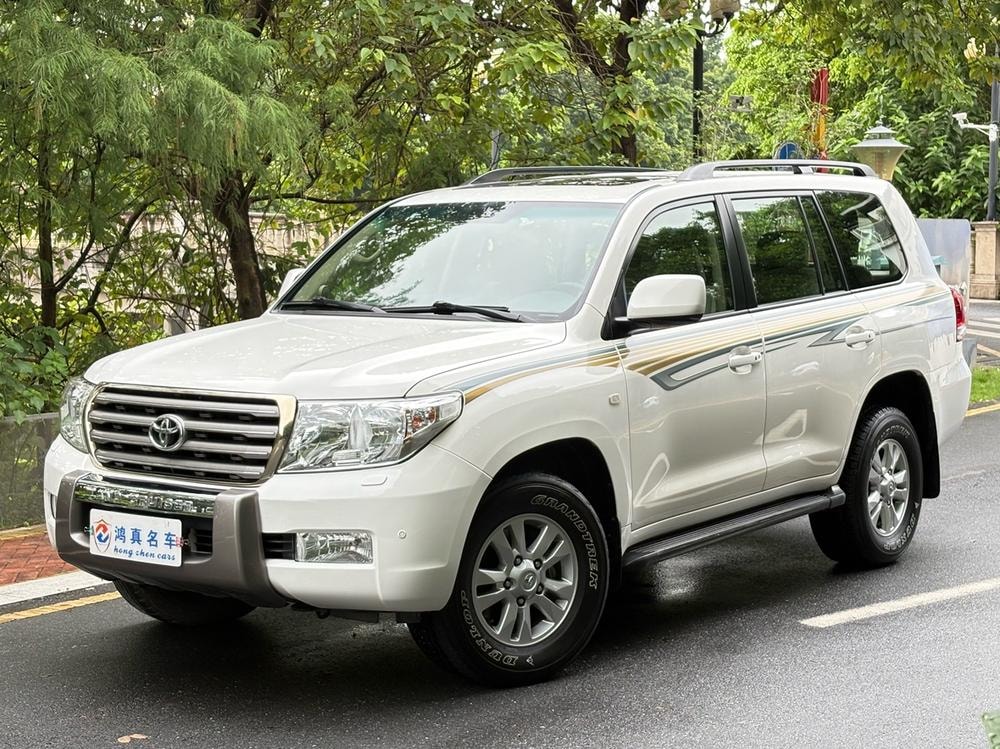 Toyota Land Cruiser 2007 — фото автомобиля