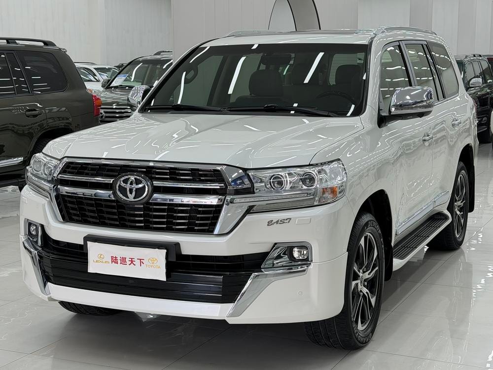 Toyota Land Cruiser (Import) 2021 — фото автомобиля