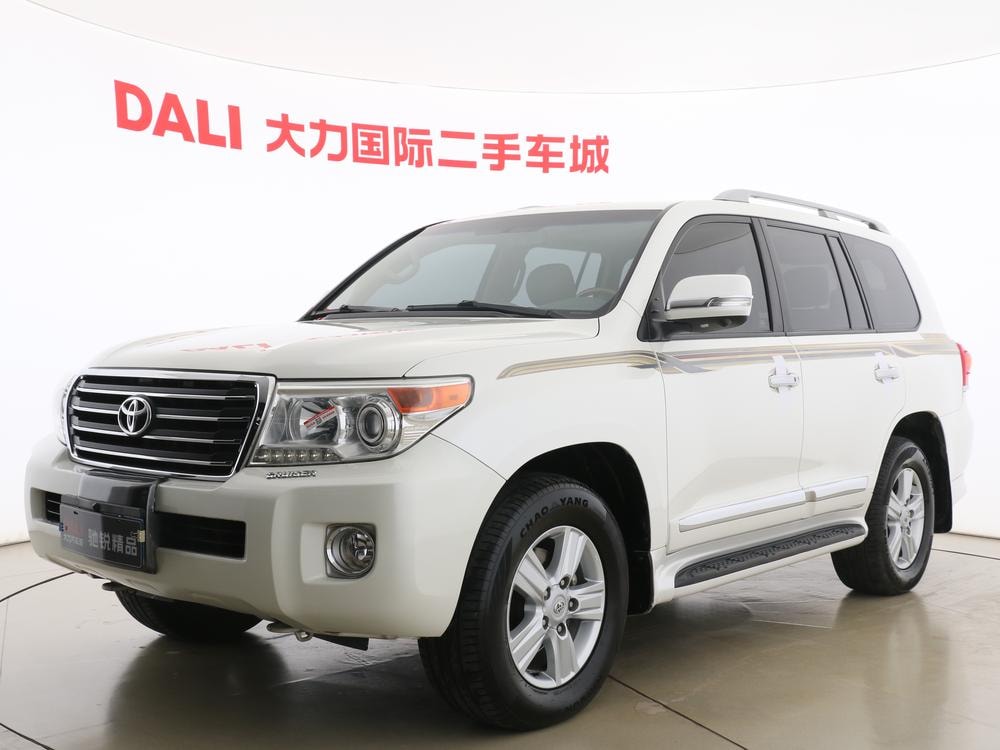 Toyota Land Cruiser (Import) 2013 — фото автомобиля