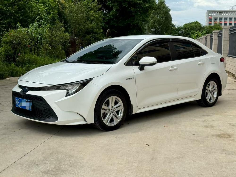 Toyota Levin 2022 — фото автомобиля 1